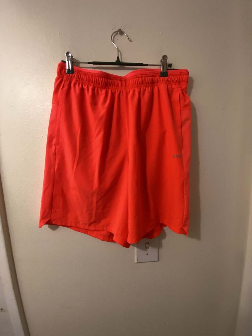 DSG Stride Short Size M Athletic Fit 7" Inseam Built-In Brief
